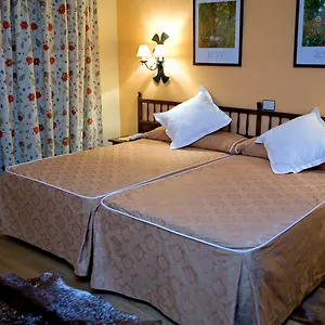 & Sierra De 4* Отель Казорла